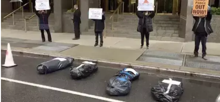 #美国#美国确诊人数超84万，无人机拍下美国的“乱葬岗”，现场犹如世界末日