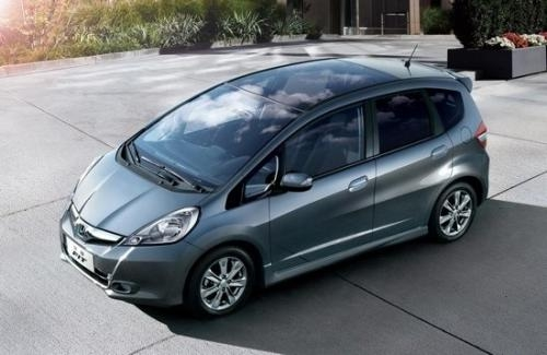 本田飞度|飞度跑长途，走高速，需要在车里压一些铁块吗？