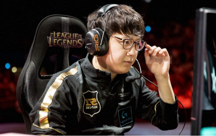 「rng战队」Rng出现巨大问题，接连战败绝不是偶然，若不重视uzi都救不了他们！