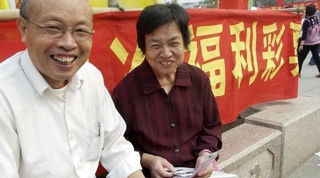 胆固醇|血脂高不高,看头就知道?若有4个症状,十有八九是血管堵塞了