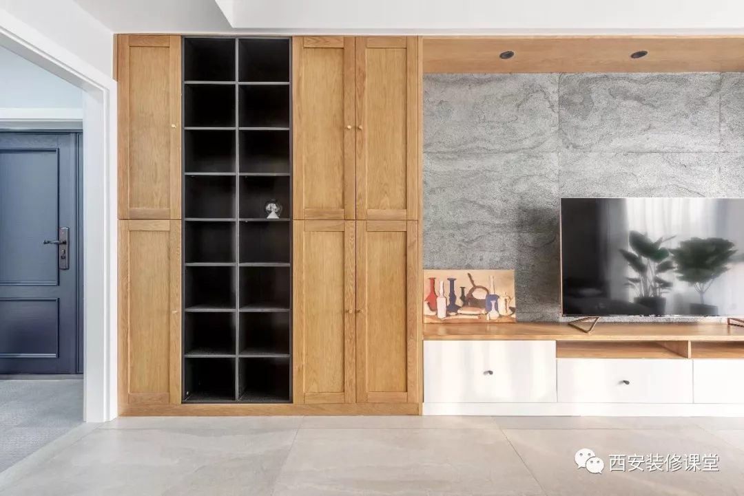 |140㎡开门见厅，新作门厅和衣帽间，打造简约原木风