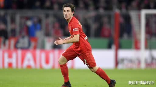 「阿森纳」把队友铲断腿+被批无能！皇马弃将惨遭退货 齐达内早看穿他