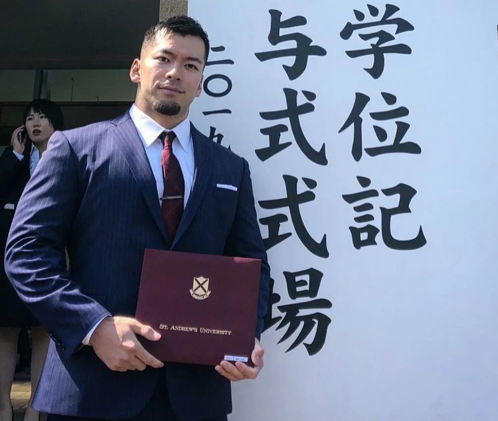 深蹲|181cm日本肌肉壮男走红，每天深蹲练出大粗腿，网友不淡定了....