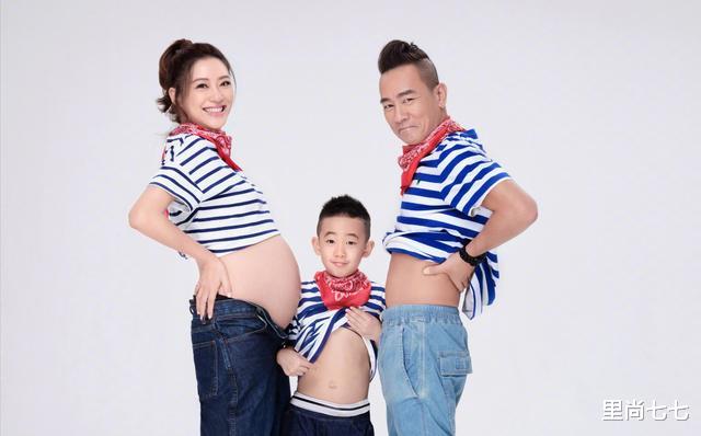 应采儿▲应采儿一家为儿子庆生，大儿子越来越像陈小春，应采儿产后恢复好