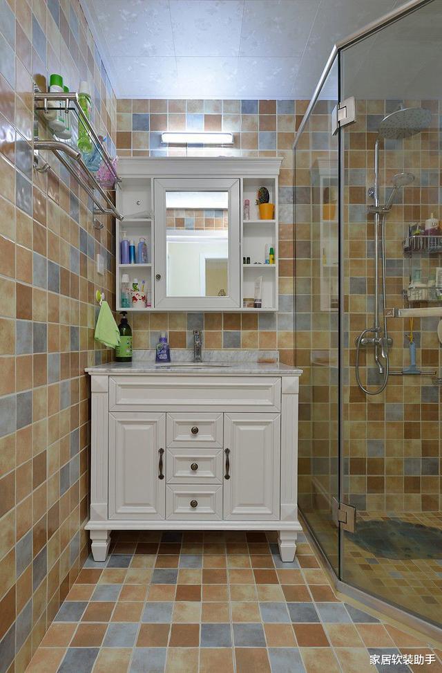 『』刚完工的新房，电视墙改玻璃隔断，餐厅定制卡座，真聪明，晒晒！