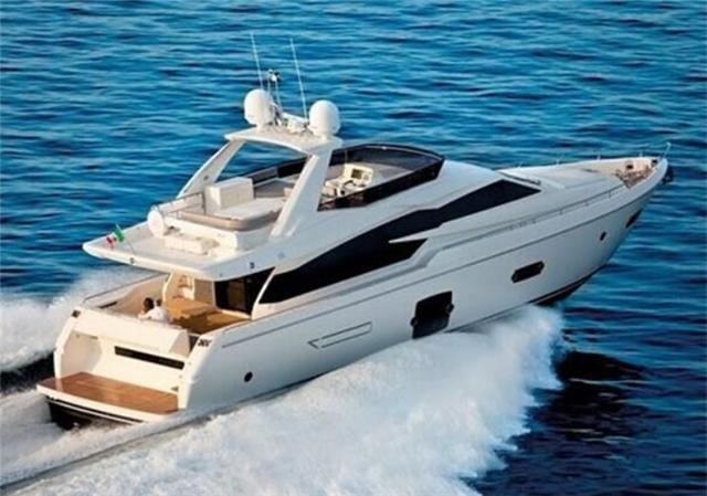 臆说古史|跌落的厦门“女富豪”：买600万游艇，打60万美体针，终被判无期