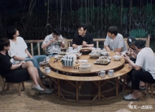 「黄晓明」《向往》黄晓明1句话,透露和baby现状,离婚真假一目了然