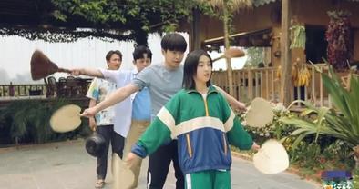 张子枫|张子枫何德何能成《向往的生活》常驻嘉宾?黄磊和节目组告诉你!