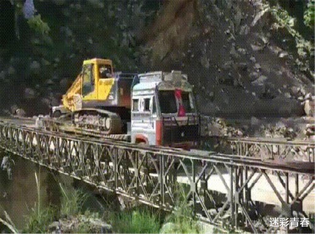 「印度」历时5天5夜打通边境公路，印度大批装甲车抵达一线，俄专家：战力已非62年