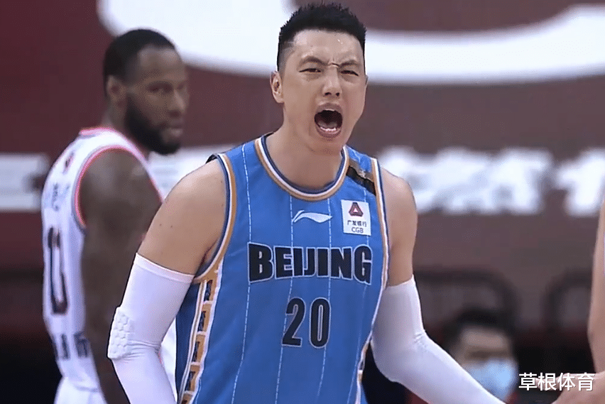 广东男篮|广东61-76落后北京15分！谁注意到易建联表情？队友真的太不给力