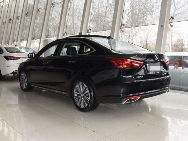 宋plus|长安锐程CC给出“跳水价”，8.09万就提车，标配1.5T，比雅阁实在