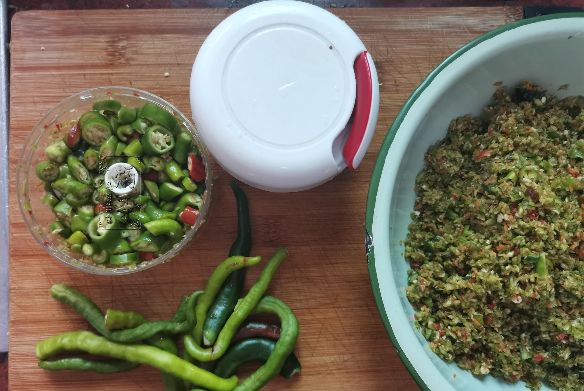 辣椒|今日白露,遇到此菜必买10斤,冬天吃它驱寒气,腌上几罐慢慢吃!