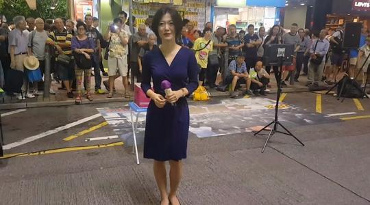 春晚|星光大道冠军曾上春晚压轴。一年后惊现街头卖唱，她经历了啥？