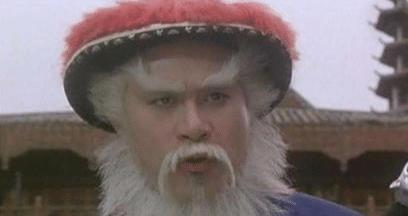 鳌拜▲鳌拜手握40万大军，为何宁死也不推翻康熙？你看康熙背后是谁