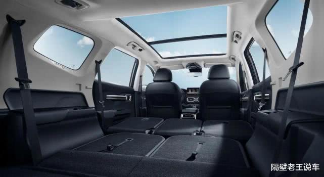 【丰田汉兰达】全国“首提”豪越，自带“2米大床”, 仅10万出头，让汉兰达“慌了神”