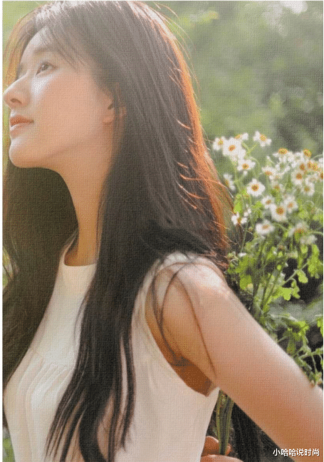 赵露思:赵露思野餐现美颜,一袭白裙仙气十足,彰显春日“露珠”本色!