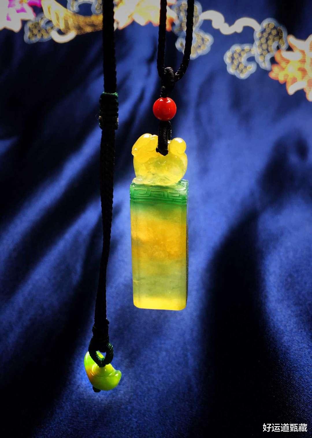 翡翠■新手不懂翡翠，怎样买到物有所值的翡翠雕件，找对方法就能