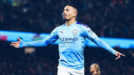 梅西|曼城两套方案追梅西，巴萨要价2.22亿欧，或用锋线妖星+钱互换