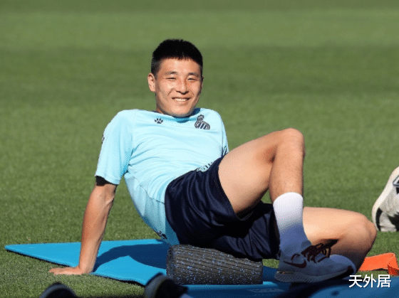 [特谢拉]晚9点，武磊遭郑重警告：你去英超非足球水平高！转会费+年薪曝光