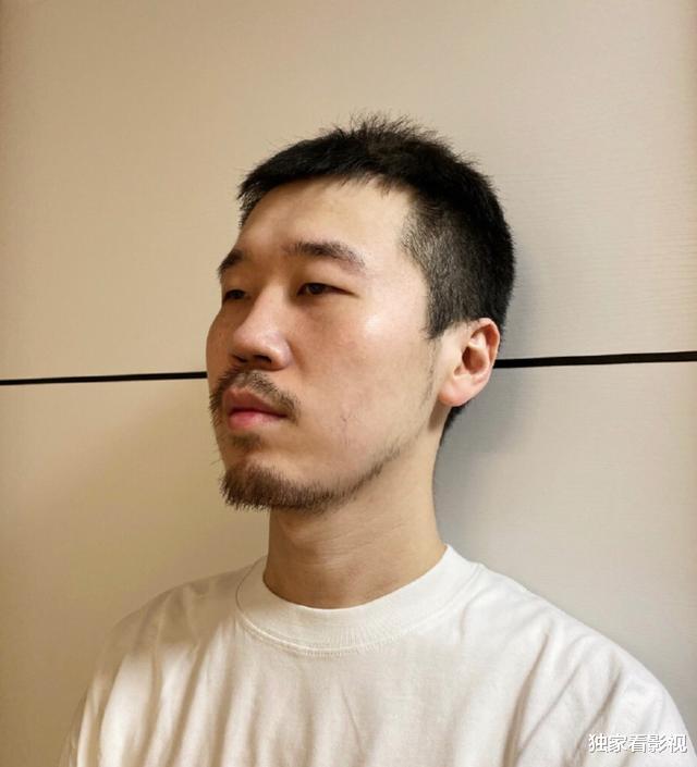 郭麒麟：德云社400人嗷嗷待哺！郭麒麟仨月上9档综艺，岳云鹏刚营业就惹事