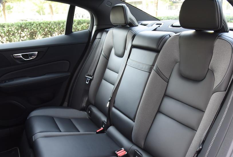 大众速腾■开完大众帕萨特，再开沃尔沃S60，提到感受，车主道出真心话