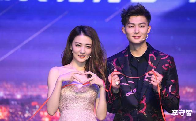 「张铭恩」徐璐张铭恩分手还夹杂胡冰卿，和杨紫秦俊杰张雪迎的故事如出一辙