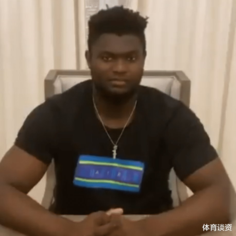 「德甲」仅48天！锡安露面大变化，胖成圆脸登，T恤都快被撑爆，真不减肥