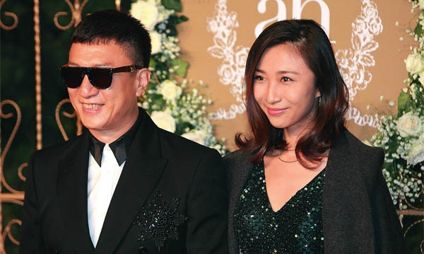 孙红雷|孙红雷：娶小15岁娇妻，用“阴谋”让妻子怀孕，如今又曝新情况