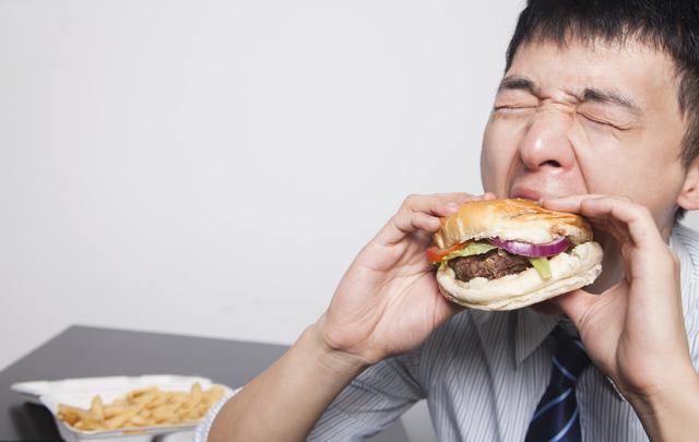 『糖尿病』血糖高的人,睡觉时会有6种表现,若没有,恭喜血糖控制得还不错