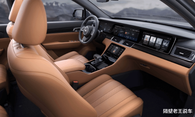 『4s店』又一“黑马”来袭，车重2吨3+6.5秒破百，媲美奥迪Q7，只卖32万！