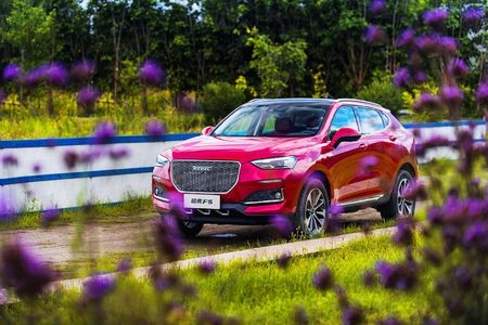 『SUV』90后刚成家小夫妻想买一台SUV，推荐下？