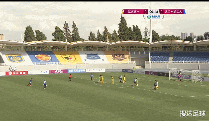 江苏苏宁|0-3落后！女足4冠王被打爆，王霜不用上了，法国教练一脸绝望