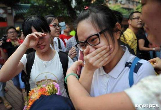 数学|中国高考历史上，“最难”的3次数学考试，考生都是含泪走出考场