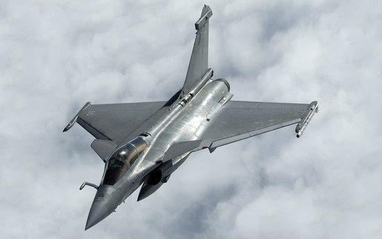 飞行服|舰载机研制正在推进，下一代多用途舰载机 NGCA，该如何发展？