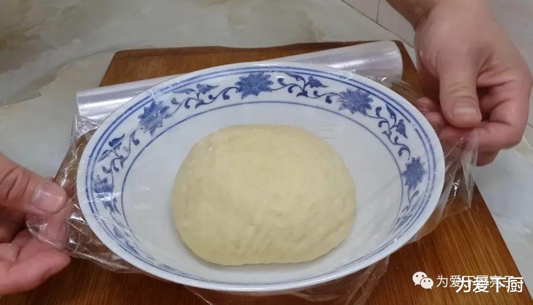 「面粉」面粉又出新吃法，揉一揉锅里一扔，松软又香甜，比麻团面包都好吃