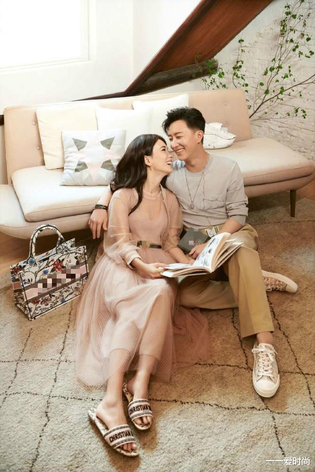 『卢靖姗』卢靖姗终于换发型，长裙配长发优雅又女人，难怪韩庚一直“偷瞄”