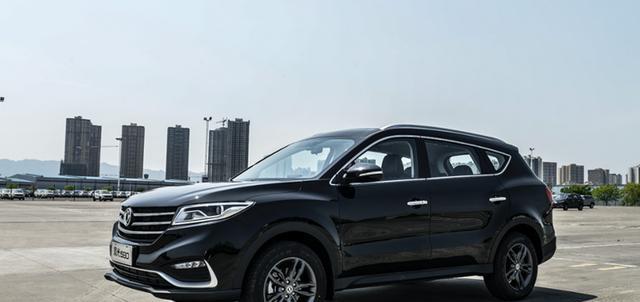 丰田汉兰达|被遗忘的廉价7座SUV！和汉兰达一样大，1.5T+CVT带独悬，才6万多