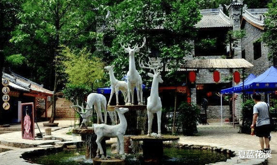 电视剧|中国最“作死”的景区，因为宰客沦为“鬼城”，一碗素面卖到30元