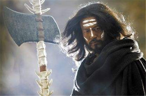 美国队■他是世界第一巨人，14岁身高超姚明，死后为何用500斤水泥浇筑？