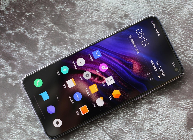 realme|2000元左右的高性能手机推荐！这三部都是低价高配