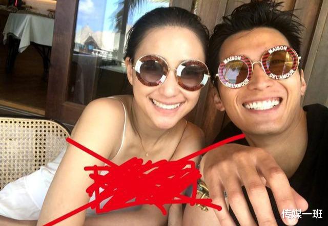 「许志安」与赌王最美千金恋爱一周年，窦骁半夜晒何超莲美图却被曝藏小心机