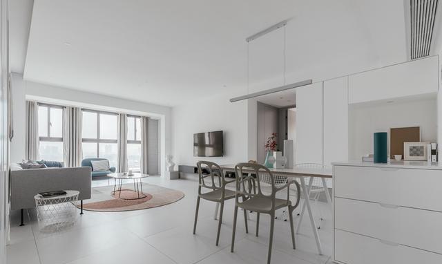 |买完房后没剩多少钱，新房简装直接刷白墙，简约大气又清新