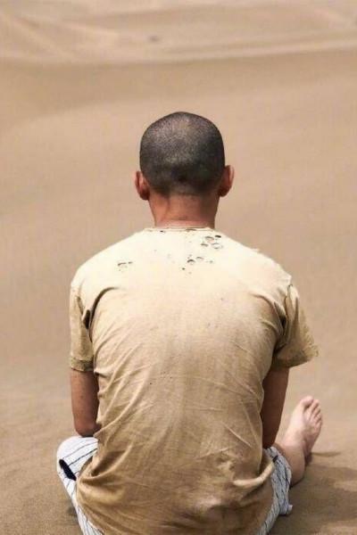 张艺谋|张艺谋被禁影片终于来了，张译瘦到脱相，首位00后谋女郎曝光