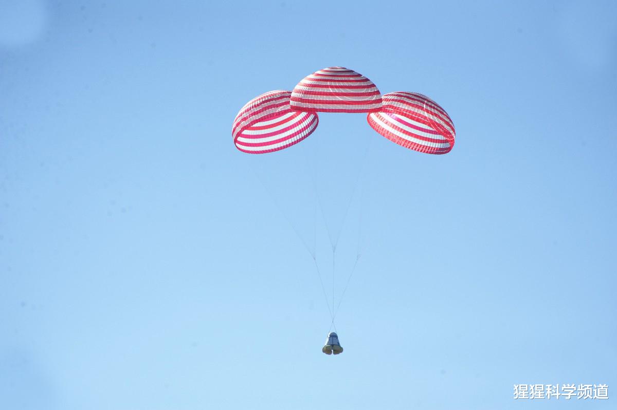 [登月]刚刚，新飞船试验船返回舱成功着陆，这样的着陆方式适用于登月吗