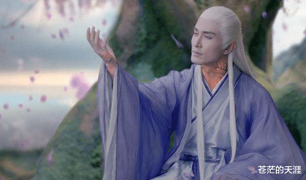 「东华」《枕上书》魔尊曾是善良的公主，却因帝君变成女魔头，剧情早有预示