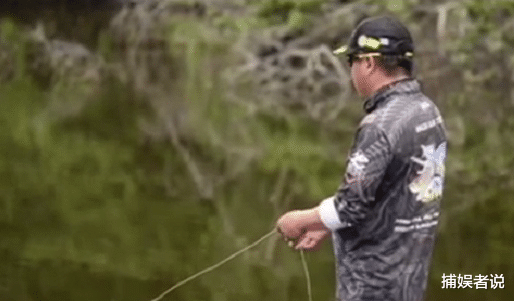 |37岁副总裁为摸鱼,放弃百万年薪职位,转眼成300万粉丝男网红