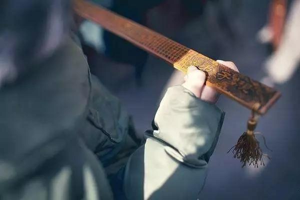 刘雨欣▲被老师体罚吐血事件大反转！家长和老师的对立，最可怕！