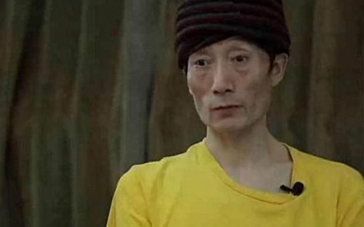李沁|杨丽萍男徒年入千万却不能自理，洗衣做饭全不会，50岁无人敢嫁