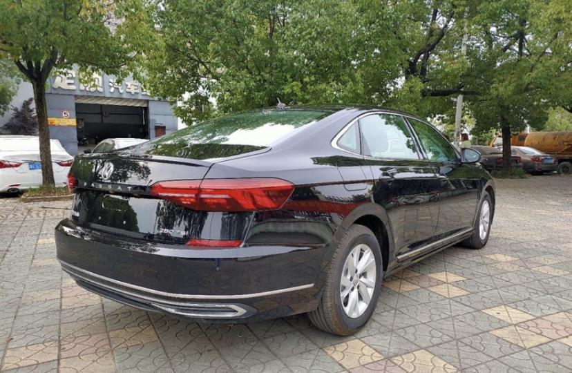 「大众帕萨特」为什么人们都吐槽1.4T帕萨特动力不行,却没人吐槽1.4T的速腾?