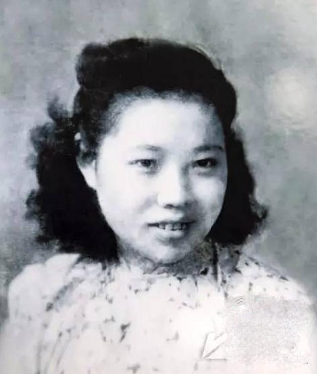 【军统】最后的三个特务，留在大陆几十年一直过得很幸福，还拍了张合影